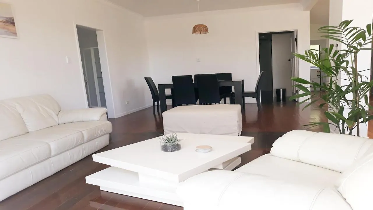 Maple Villa - The Beach House By The Bay Brisbane