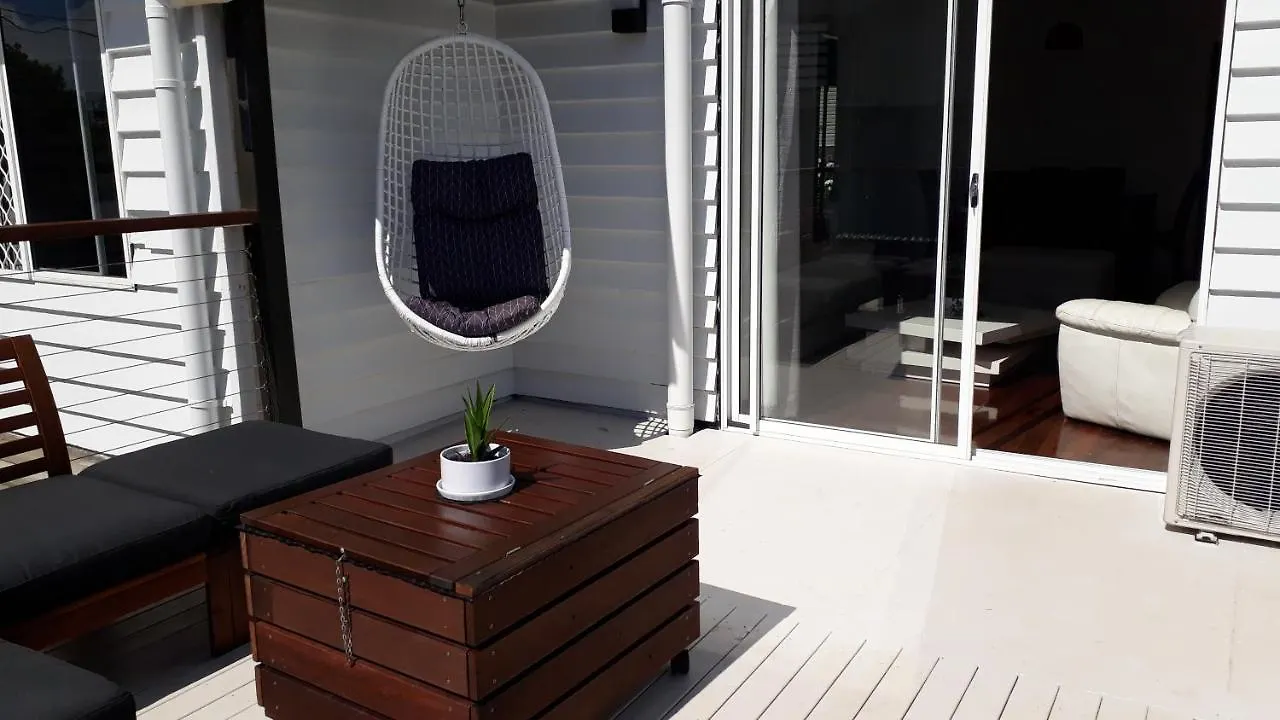 Maple Villa - The Beach House By The Bay Brisbane
