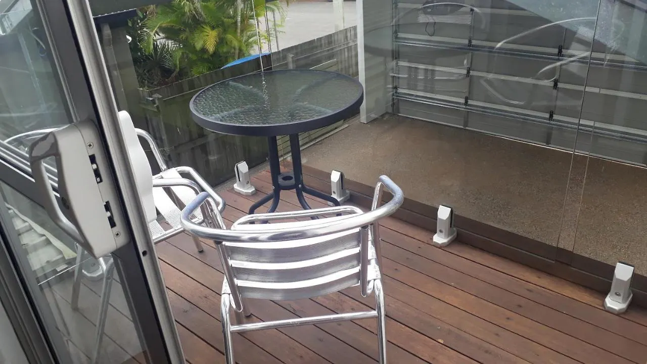Maple Villa - The Beach House By The Bay Brisbane