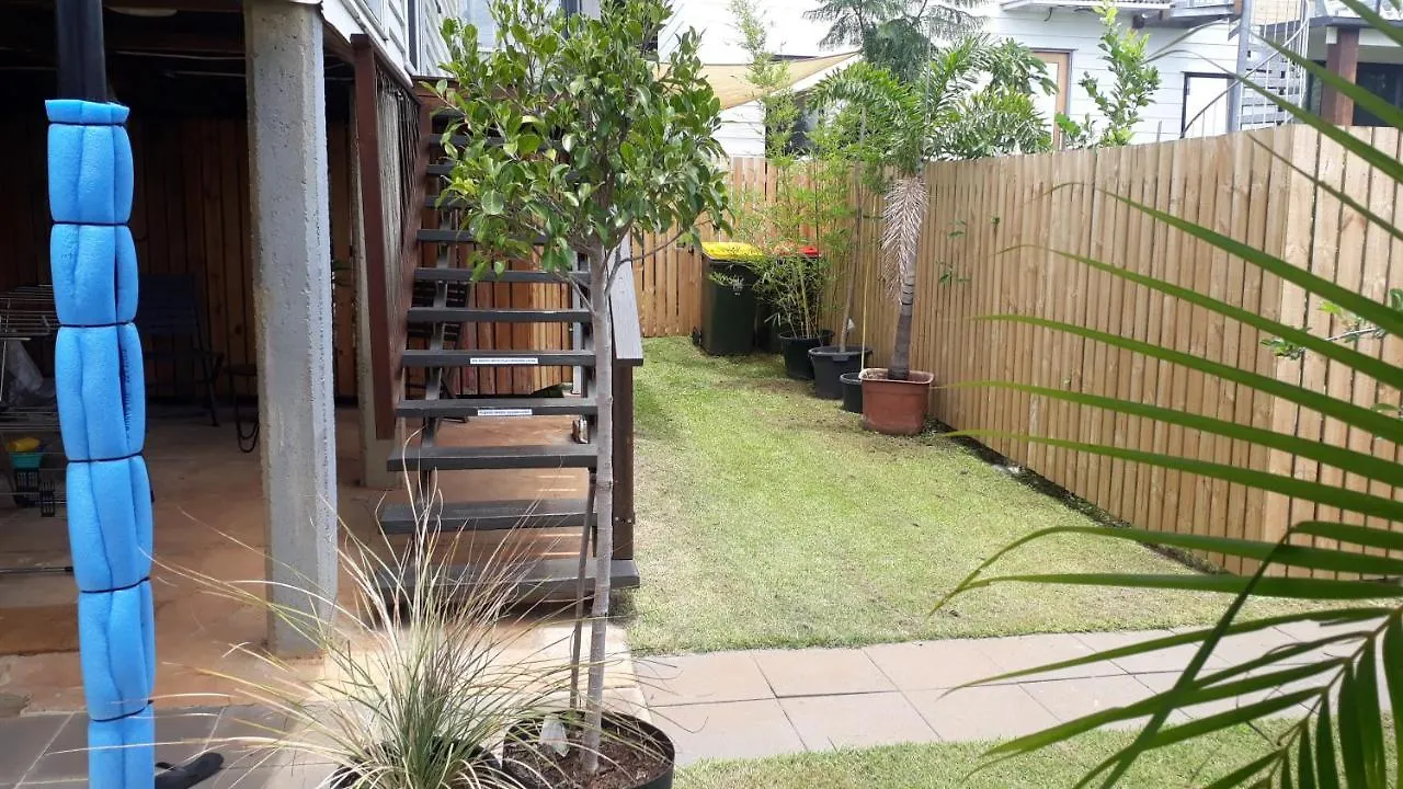 Maple Villa - The Beach House By The Bay Brisbane