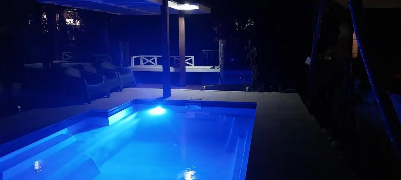 Maple Villa - The Beach House By The Bay Brisbane