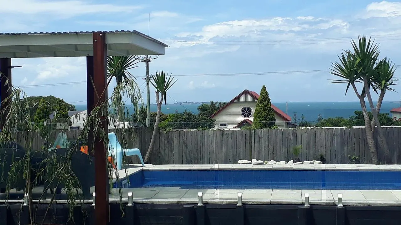 Maple Villa - The Beach House By The Bay Brisbane
