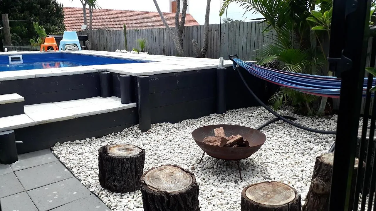 Maple Villa - The Beach House By The Bay Brisbane